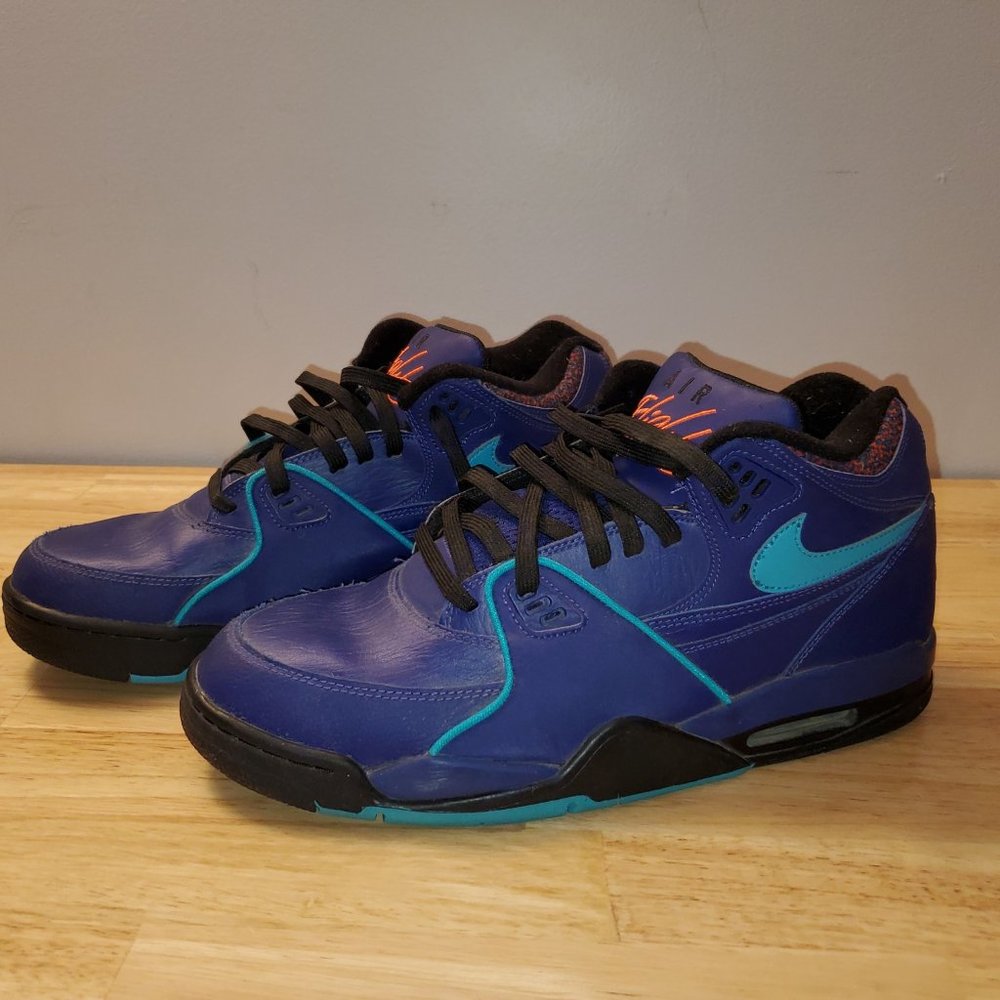 USED GREAT CONDITION Mens' Nike Air Flight 89; Vivid Purple/Teal/Crimson; Sz. 13